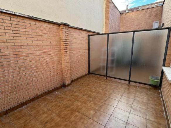 House or villa for sale in Valdepeñas