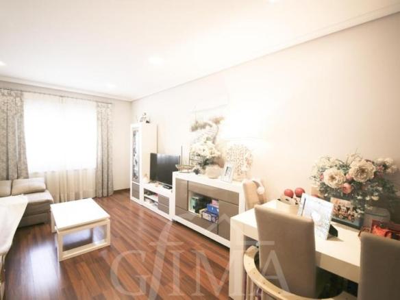 House or villa for sale in Valdepeñas