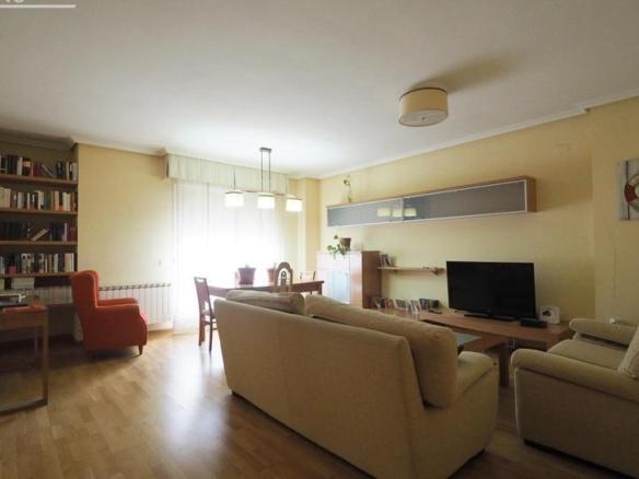 Commercial premises for sale at Real, 43, Valdepeñas