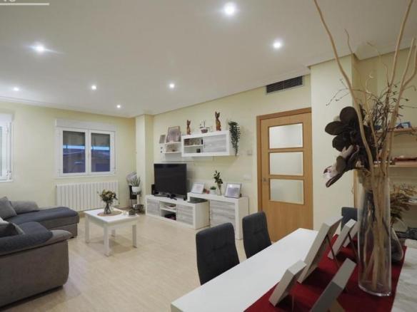 Penthouse for sale in Valdepeñas