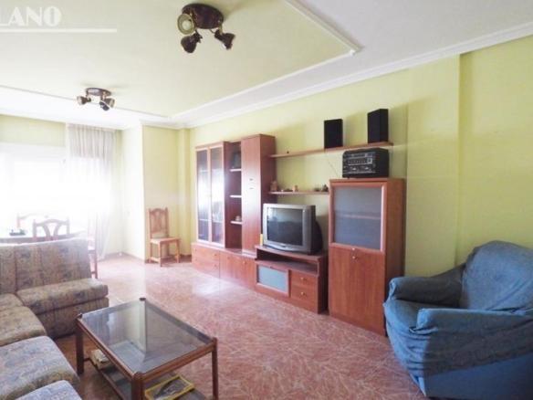 Apartment for sale in Valdepeñas
