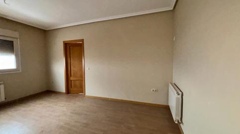House or villa for sale in Valdepeñas
