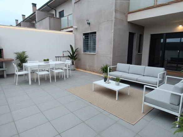 Townhouse for sale on Calle Guarnicioneros, 52, Tomelloso