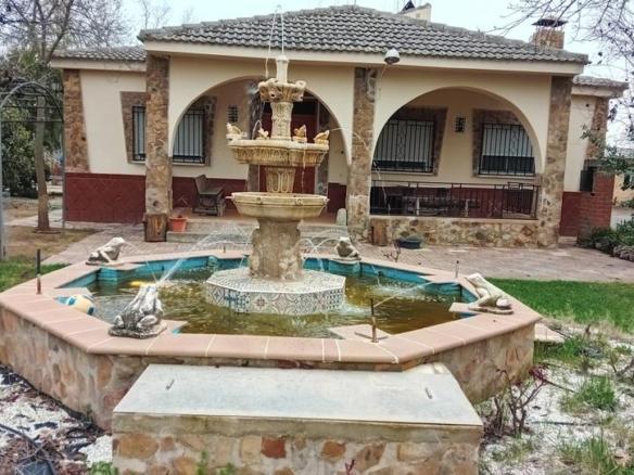 Duplex for sale on Calle de Los Santos, Miguelturra