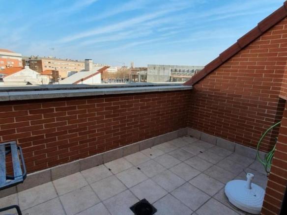Apartment for sale on Calle Ferrocarril, 71, Alcázar de San Juan