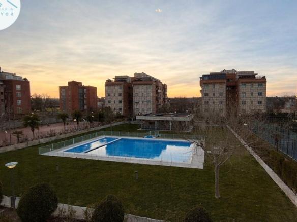 Apartment for sale in El Perchel