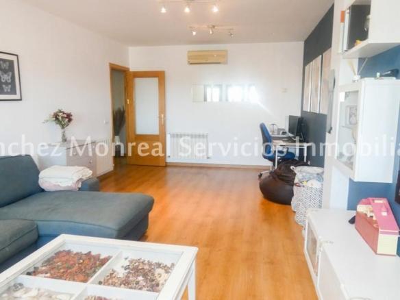 Apartment for sale on Calle Pablo Neruda, 5, Centro