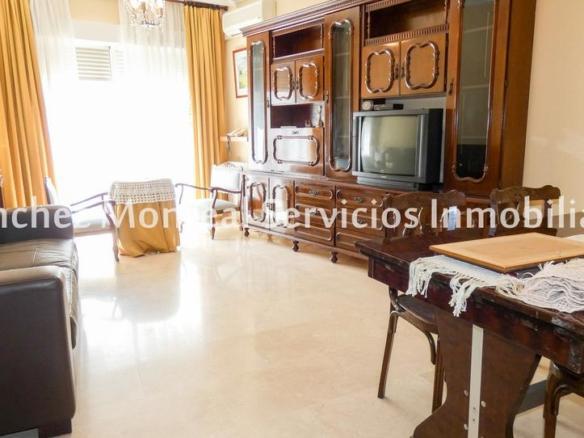 House or villa for sale on Calle Pino, Argamasilla de Calatrava