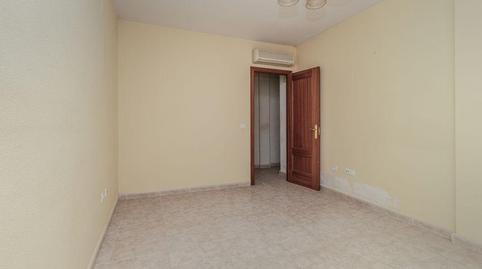 Apartment for sale on Avenida Primero de Mayo, 34, Centro