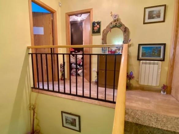 Apartment for sale on Avenida Primero de Mayo, Centro