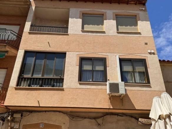 Apartment for sale on Calle Córdoba, Centro