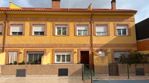 House or villa for sale on Calle Luis Dorado, El Poblado – Abulagar