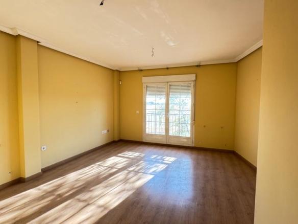 House or villa for sale on Calle Zanja, Alcázar de San Juan