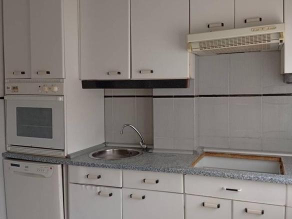 Apartment for sale on Calle Pesquero Rey de Los Niños, Barbate city