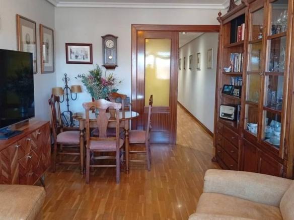 Townhouse for sale on Perico Delgado Street, Guillena town