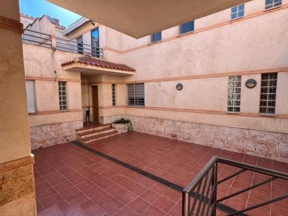 House or villa for sale in Calle Baja, El Monte
