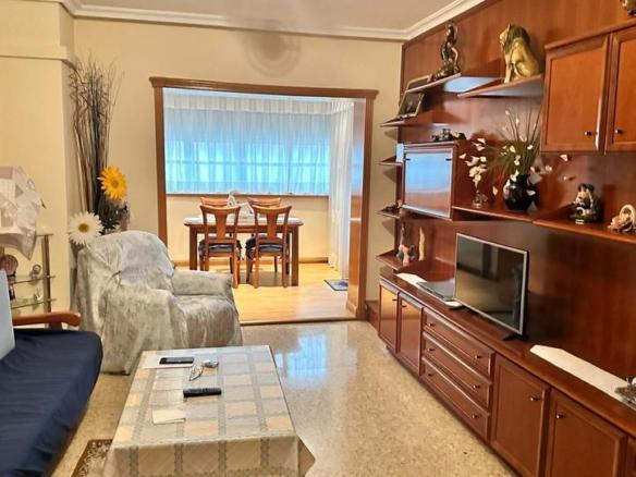 Townhouse for sale on Calle Fray Luis de León, 34, Malagón