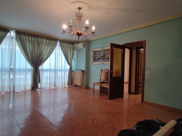Apartment for sale in Obispo Estenega, La Morería