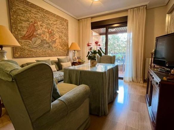 Apartment for sale on Calle Bailarina Anna Paulova, Tablero Bajo – Arruzafilla