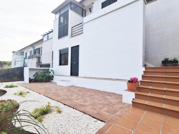 Townhouse for sale in Las Jaras
