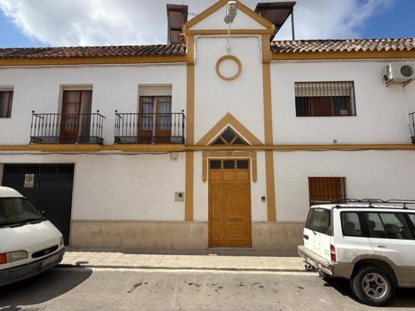 House or villa for sale on Calle Daoiz y Velarde, Puente Genil