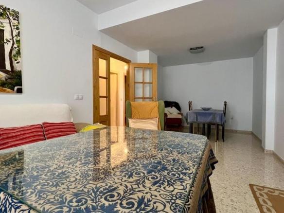Townhouse for sale in La Carlota