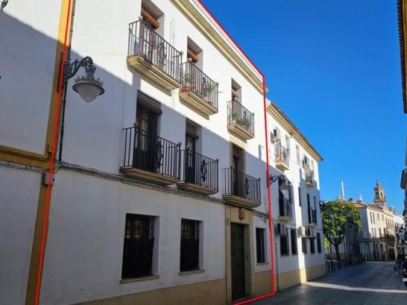 Building for sale at Calle Santa Maria de Gracia, 9, Sta. Marina – San Andrés – San Pablo – San Lorenzo