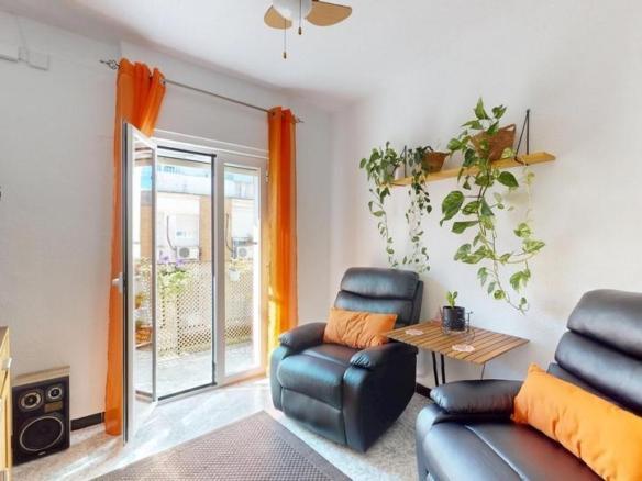 Apartment for sale on Calle Compositor Ramon Medina, Viñuela – Rescatado