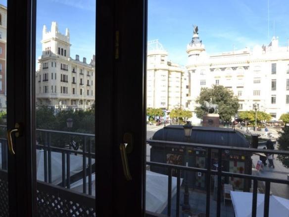Apartment for sale in Plaza de las Tendillas, City Center