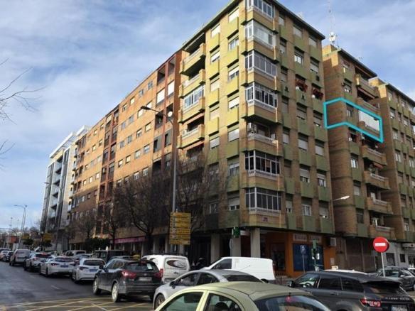 Apartment for sale on Avenida de Los Molinos, 8, Ollerías – San Cayetano