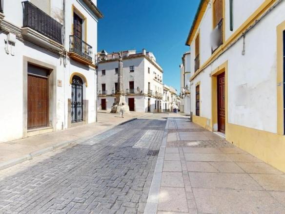 House or villa for sale on Lucano Street, Historic Center – Ribera – San Basilio