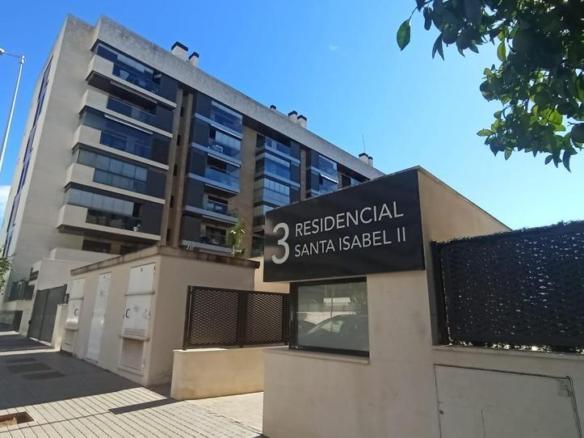 Apartment for sale in Poniente-Norte – Miralbaida – Parque Azahara