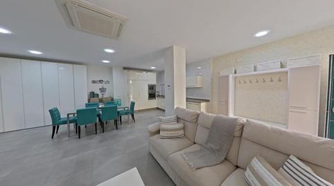 Apartment for sale on Calle San Juan de la Cruz, Ollerías – San Cayetano