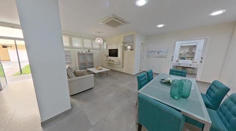 Apartment for sale on Calle San Juan de la Cruz, Ollerías – San Cayetano