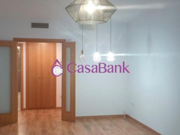 Apartment for sale in Poniente-Norte – Miralbaida – Parque Azahara