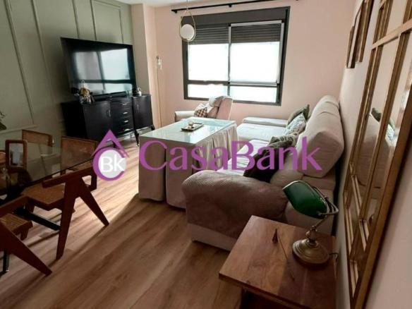 Apartment for sale in Ciudad Jardín – Zoco