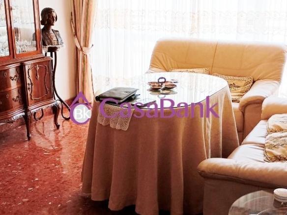 Apartment for sale in Ollerías – San Cayetano