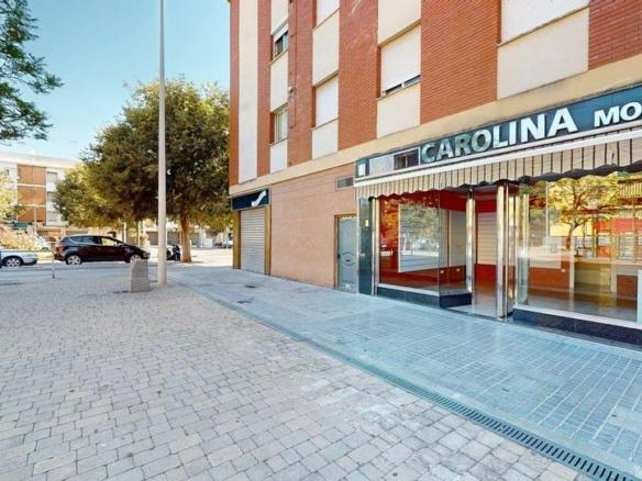 Commercial premises for sale in Huerta de la Reina – Trassierra