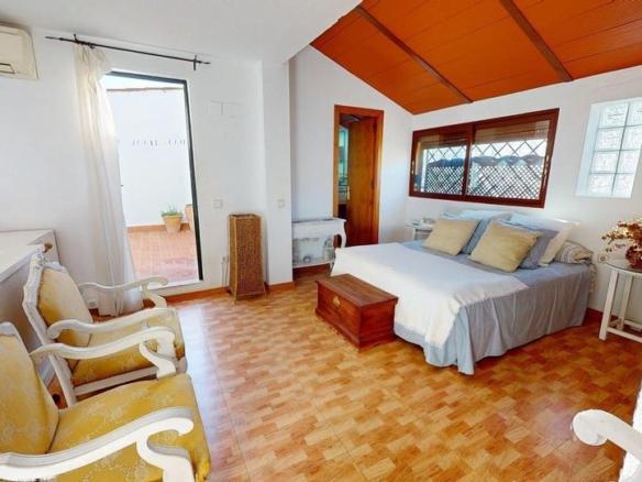 House or villa for sale in Sta. Marina – San Andrés – San Pablo – San Lorenzo