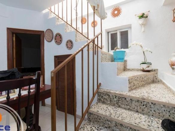 House or villa for sale in Campo de la Verdad – Miraflores