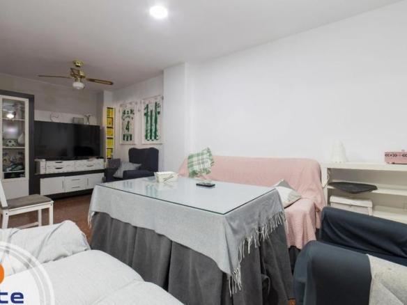 House or villa for sale in Campo de la Verdad – Miraflores