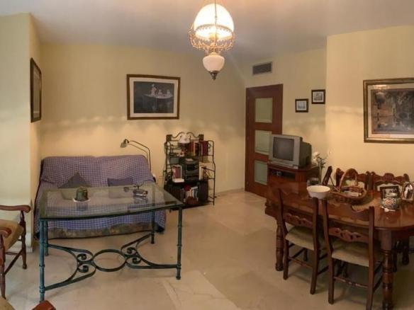 Apartment for sale in Ciudad Jardín – Zoco