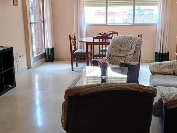 Apartment for sale in Ciudad Jardín – Zoco