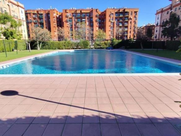 Apartment for sale in Ciudad Jardín – Zoco