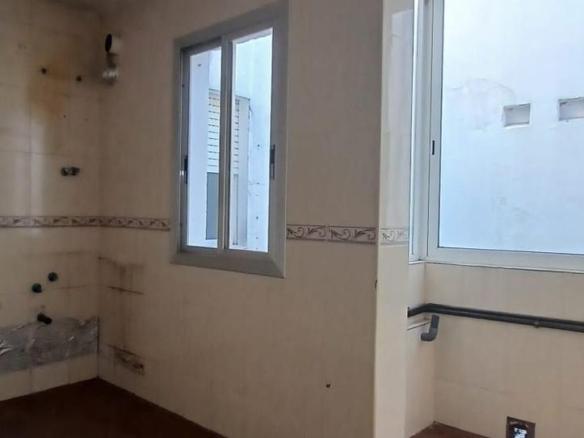 Apartment for sale in De la Prevision, Ciudad Jardín – Zoco