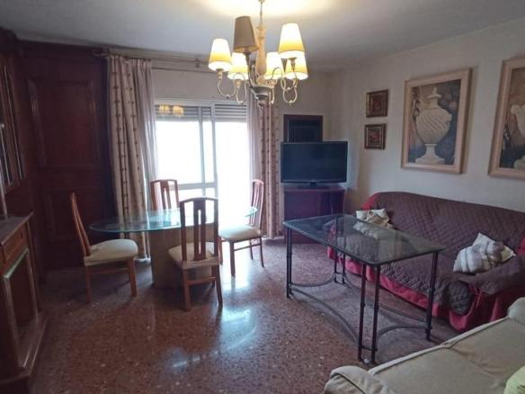 Apartment for sale on Luis Valenzuela Street, Viñuela – Rescued