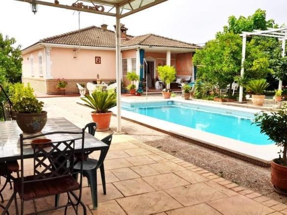 Rustic property for sale in El Higuerón