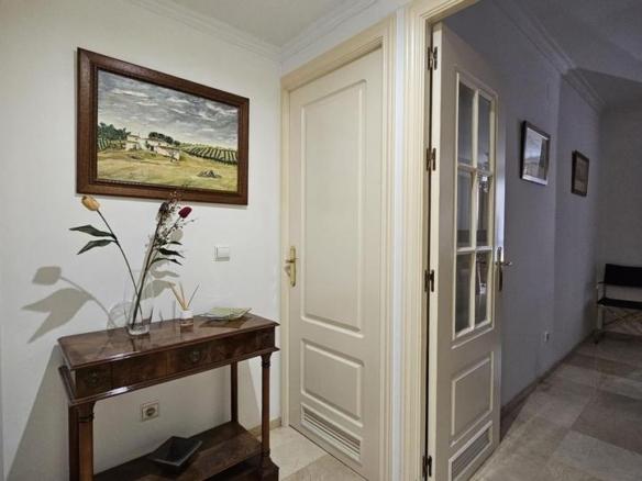 Apartment for sale on Calle Abderraman III, 16, Huerta de la Reina – Trassierra