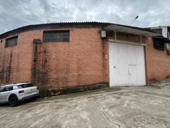 Industrial warehouse for sale in Santa Rosa – Valdeolleros
