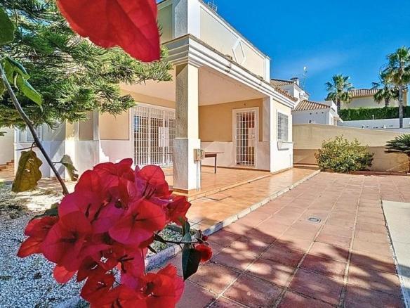 House or villa for sale in Paraíso Arenal – La Colina